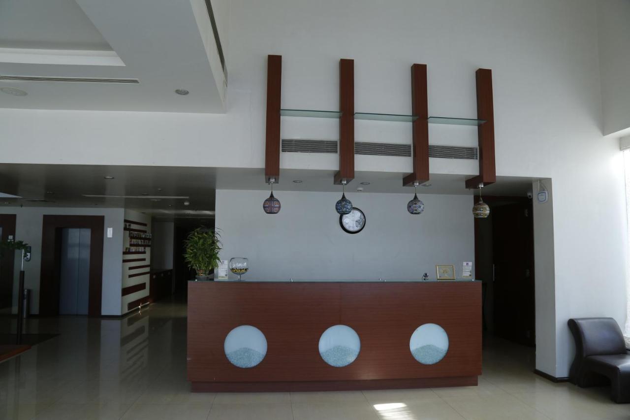 Hotel The Aures Aurangābād Exterior foto