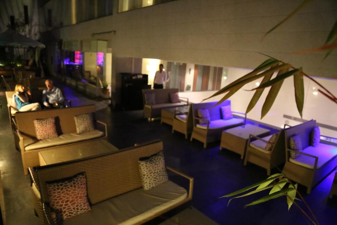 Hotel The Aures Aurangābād Exterior foto