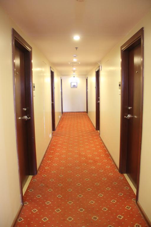 Hotel The Aures Aurangābād Exterior foto