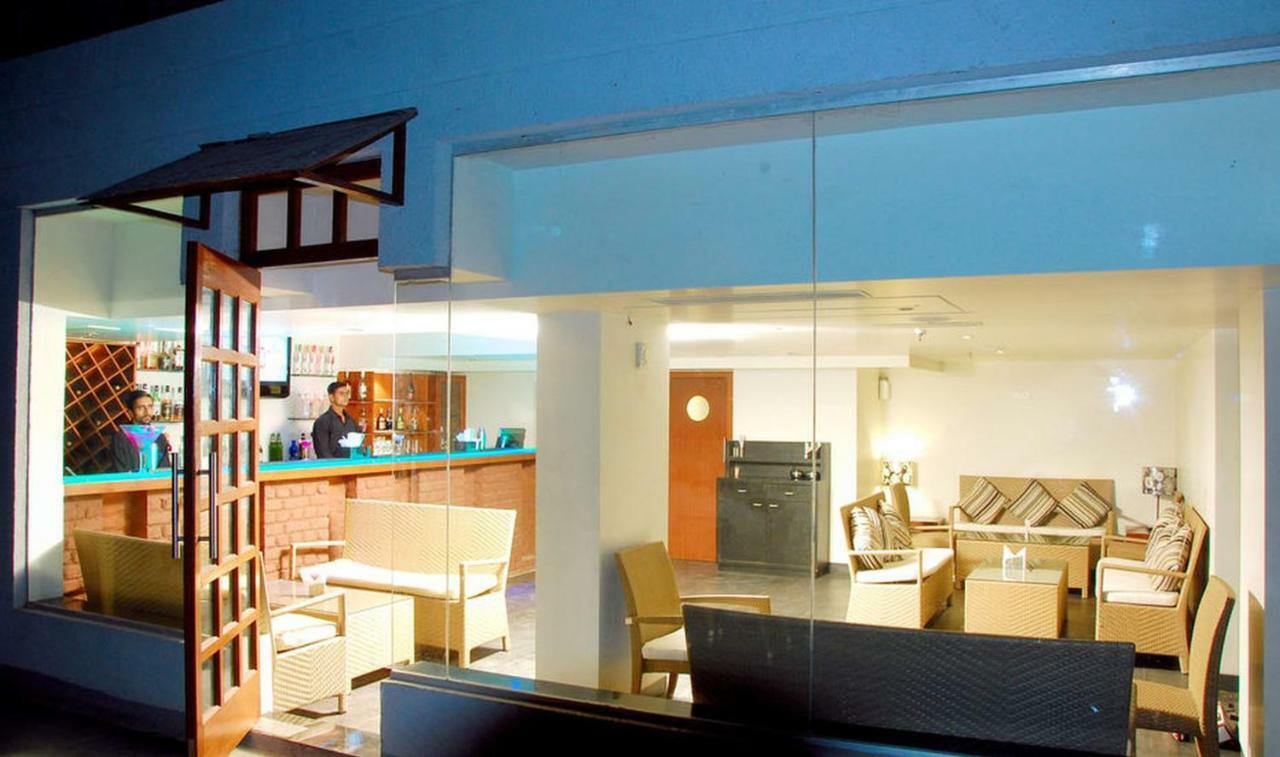 Hotel The Aures Aurangābād Exterior foto